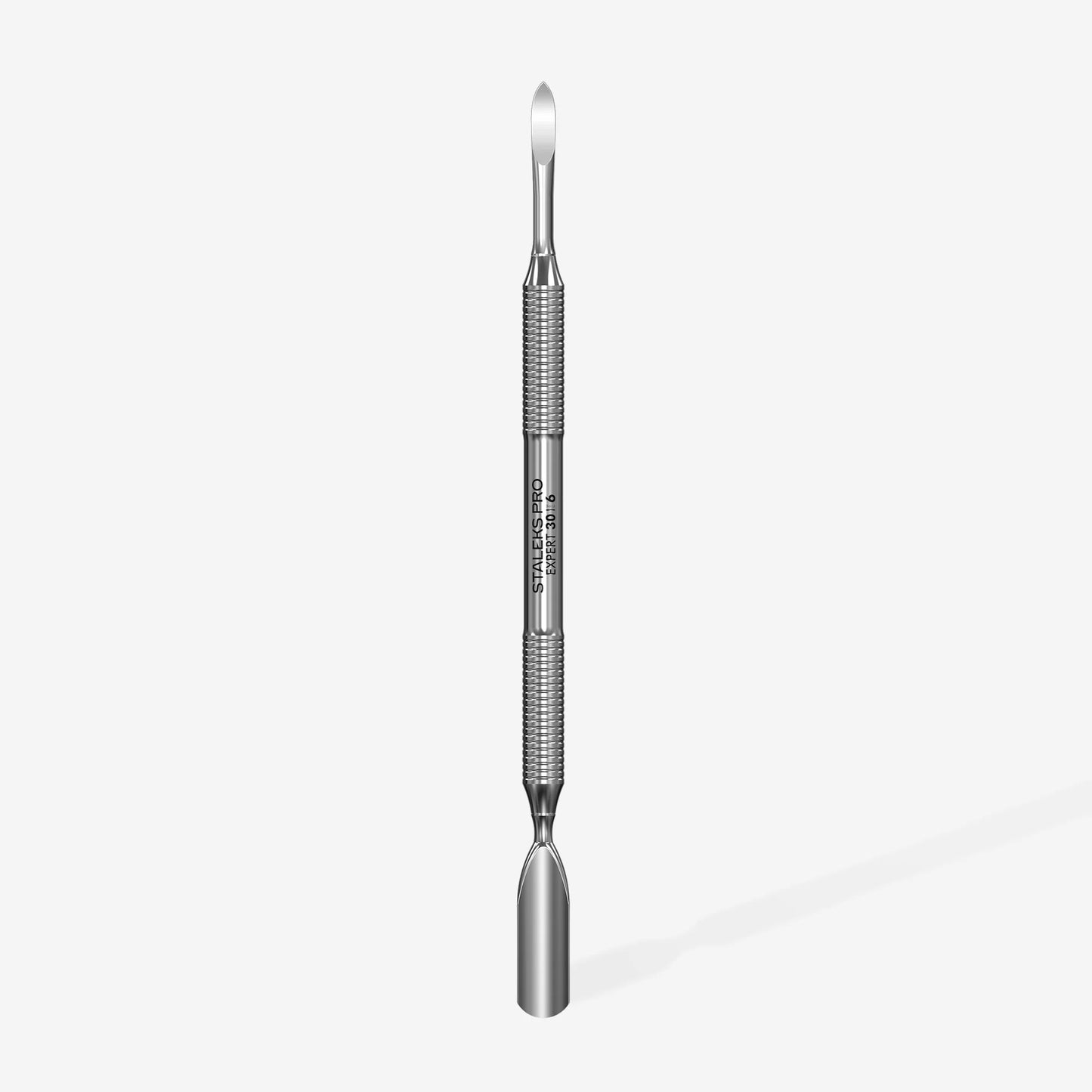 Empujador de cutículas EXPERT 30 TYPE 6 (rounded wide pusher and nail cleaner)