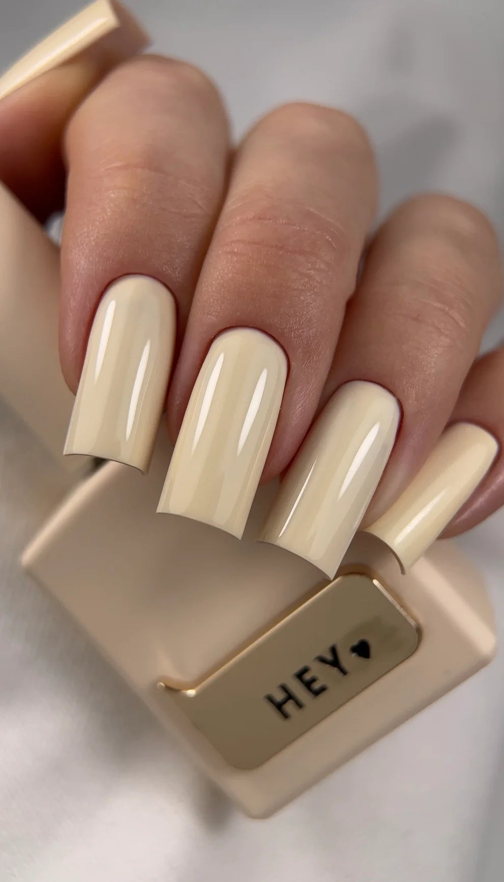 HEYLOVE Esmalte Semipermanente «Cannoli Cream»